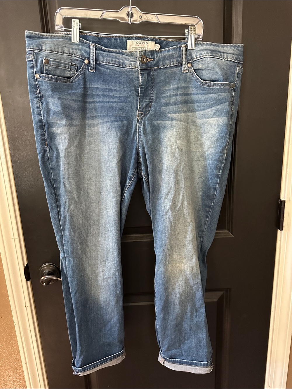 Torrid Women's Light Blue Wash Jeans